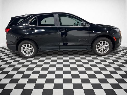Certified 2023 Chevrolet Equinox LT AWD/4WD image 2