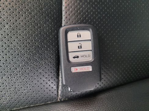 Used 2018 Honda Accord EX-L image 32