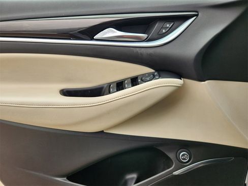 Used 2022 Buick Enclave Essence w/ Experience Buick Package image 19