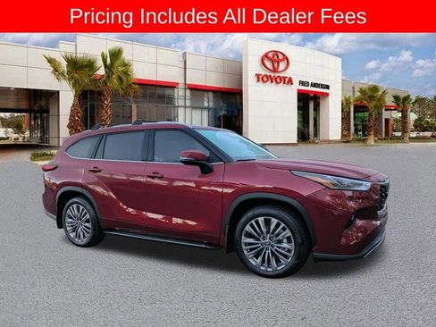 New 2026 Toyota Highlander Platinum AWD/4WD image 1