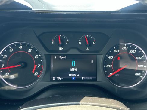Used 2017 Chevrolet Camaro LT RWD image 23