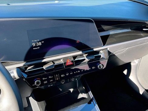 Certified 2024 Kia Niro Wind image 6
