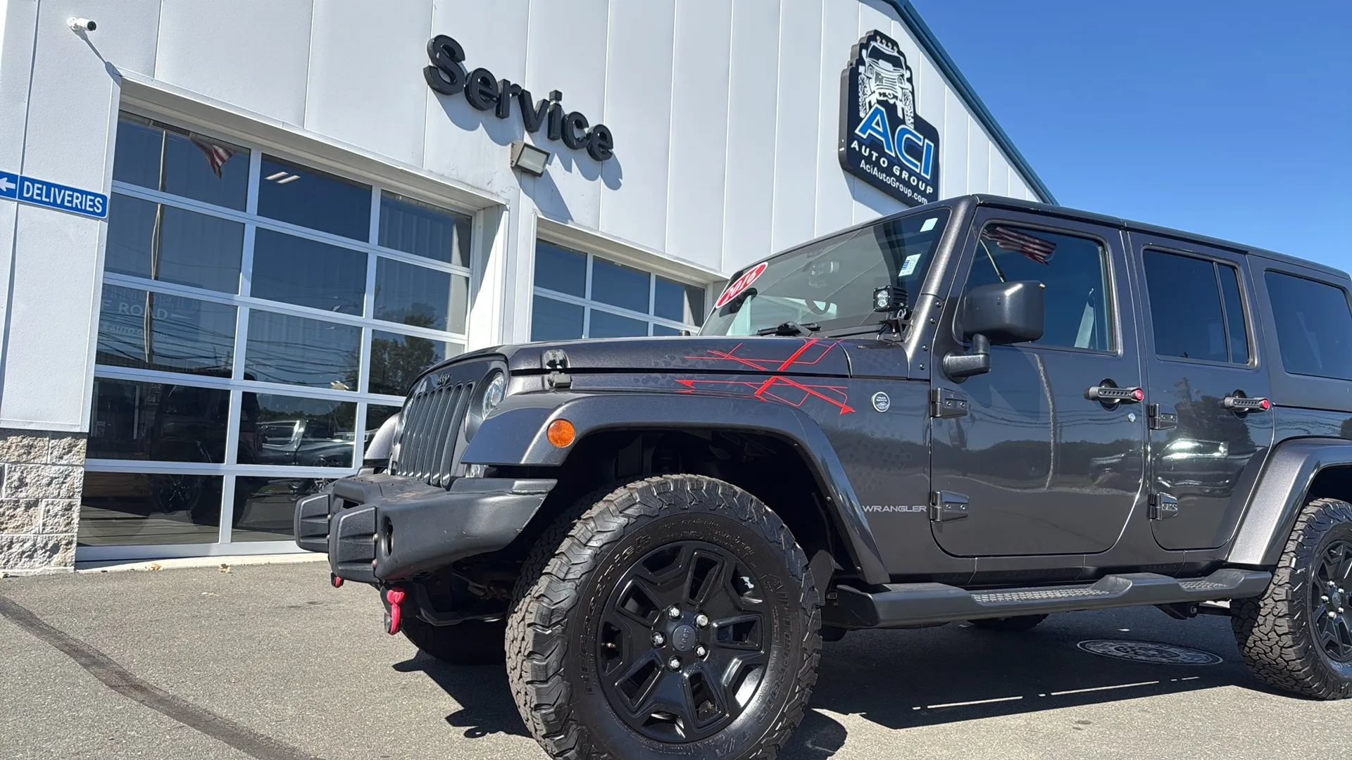 Used 2016 Jeep Wrangler Unlimited Sahara AWD/4WD image 1