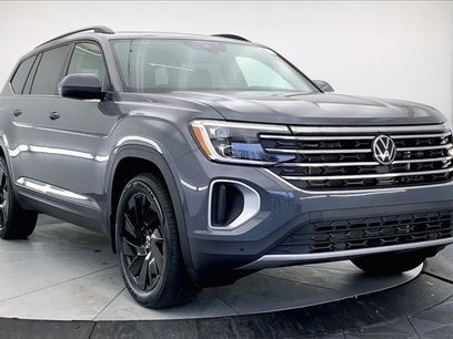 New 2026 Volkswagen Atlas SE