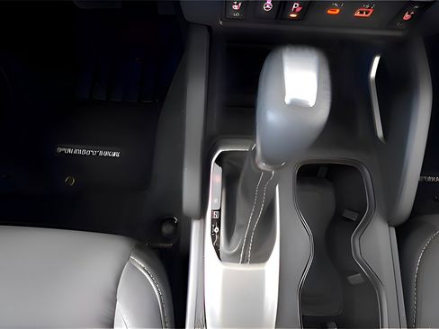 Used 2024 Nissan Frontier SV w/ SV Convenience Package image 25