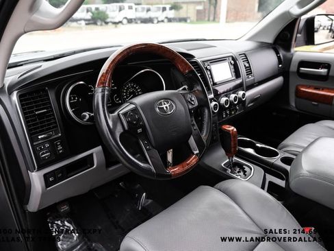Used 2019 Toyota Sequoia Platinum AWD/4WD image 2