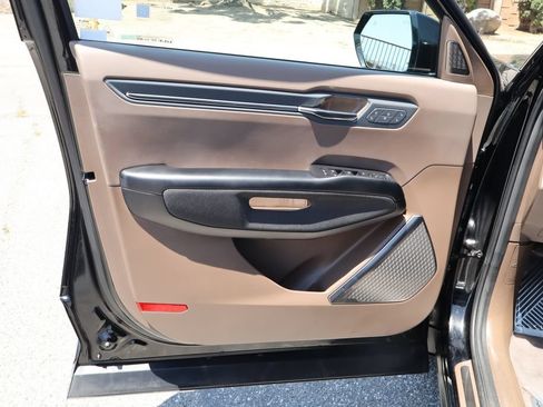 Used 2024 Kia EV9 GT-Line AWD/4WD image 17
