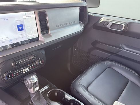 Certified 2026 Ford Bronco Outer Banks AWD/4WD image 19