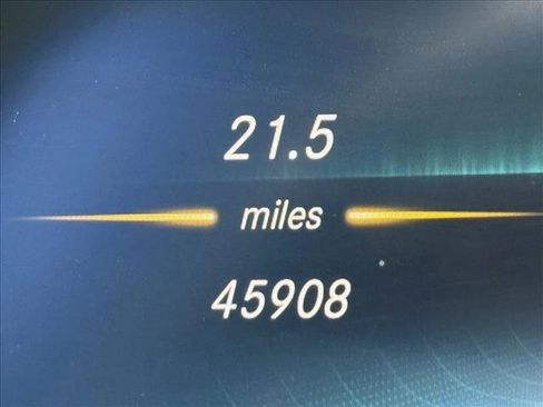 Used 2022 Mercedes-Benz GLC 43 AMG 4MATIC image 6