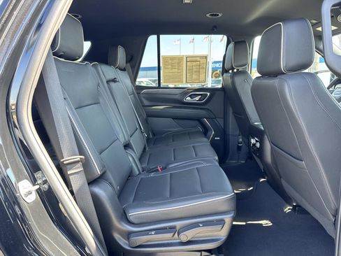 Used 2023 GMC Yukon SLT image 23
