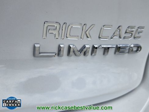 Used 2023 Toyota Crown Limited image 16