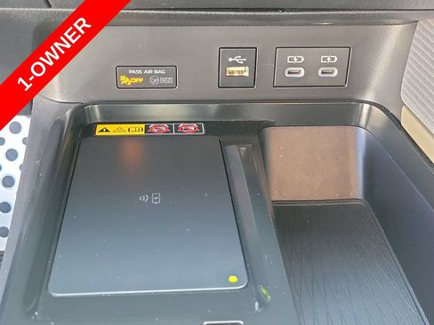 Used 2025 Toyota Camry SE w/ Multimedia Upgrade Package FWD image 31