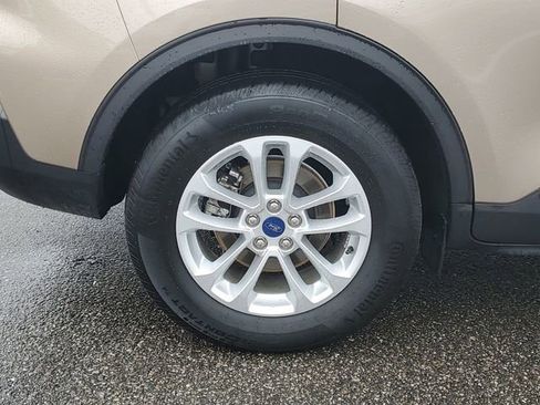 Used 2020 Ford Escape SE image 5