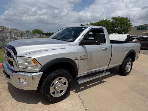Used 2014 RAM 2500 SLT w/ Popular Equipment Group AWD/4WD image 40