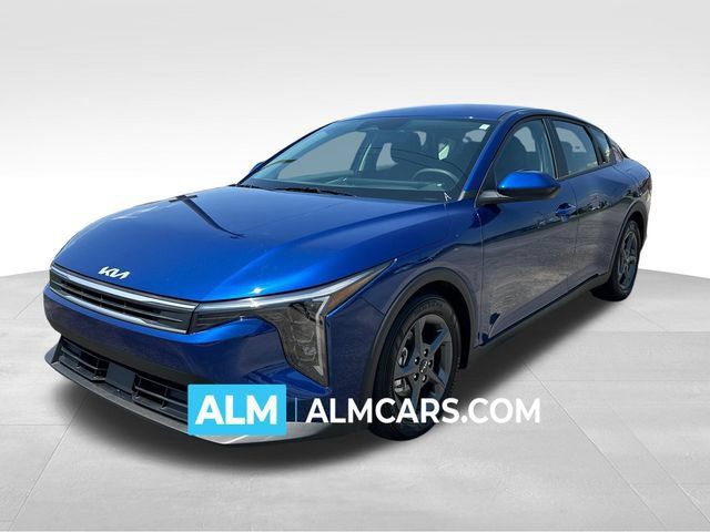 Used 2025 Kia K4 FWD image 1