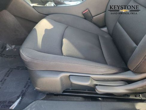 Used 2022 Chevrolet Malibu LS image 25