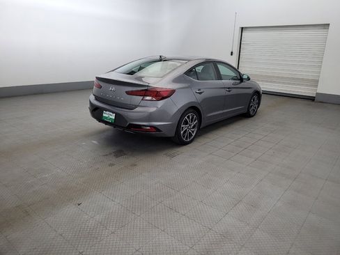 Used 2019 Hyundai Elantra Limited w/ Ultimate Package 02 FWD image 9