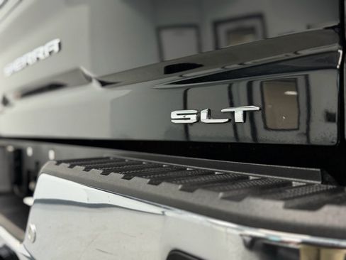 Used 2023 GMC Sierra 2500 SLT w/ SLT Preferred Package image 38