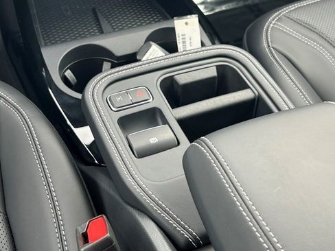 Certified 2025 Ford Mustang Mach-E Premium image 4