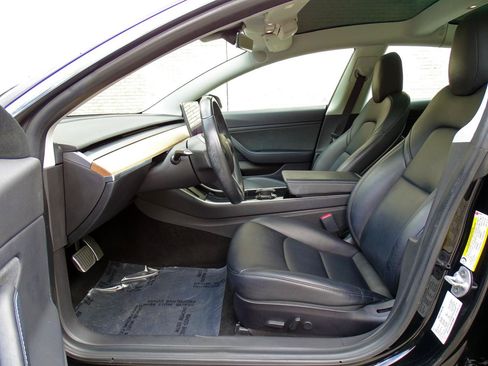 Used 2019 Tesla Model 3 Standard Range Plus RWD image 10