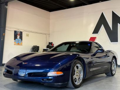 Used 1999 Chevrolet Corvette Coupe w/ Memory Pkg