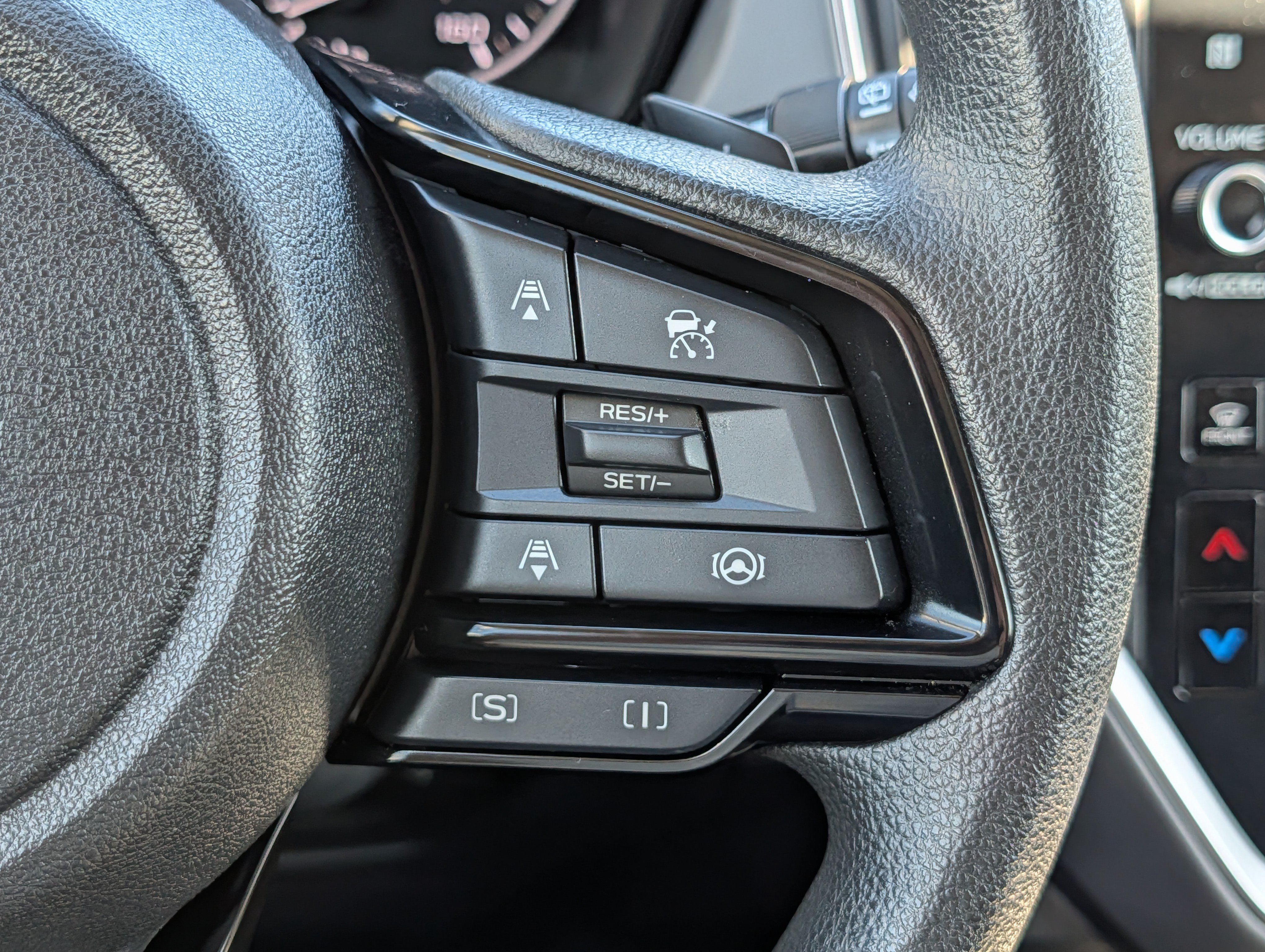 Certified 2025 Subaru Crosstrek 2.5i Premium AWD/4WD image 30
