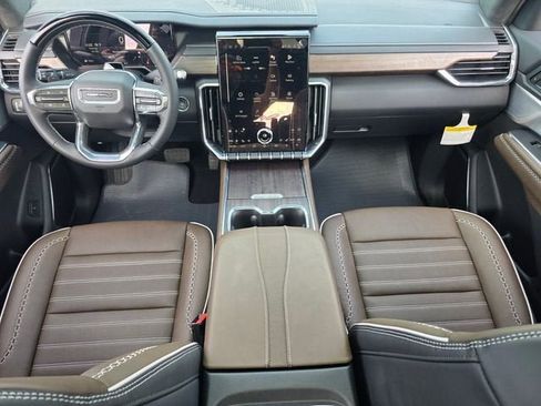New 2026 GMC Acadia Denali Ultimate FWD image 14
