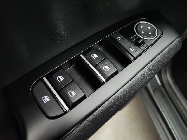 Used 2024 Kia Soul LX w/ Option Group 015 FWD image 18