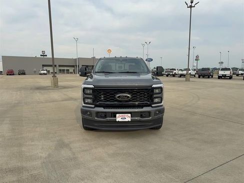 New 2026 Ford F250 Lariat w/ Black Appearance Package image 3