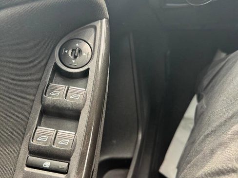 Used 2017 Ford Focus Titanium image 39