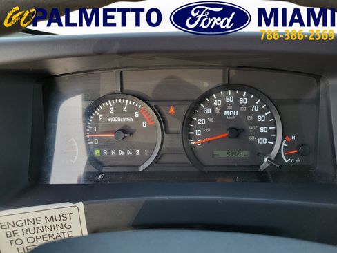 Used 2020 Isuzu NPR RWD image 23