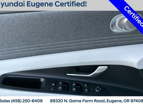 Used 2025 Hyundai Elantra Limited image 13