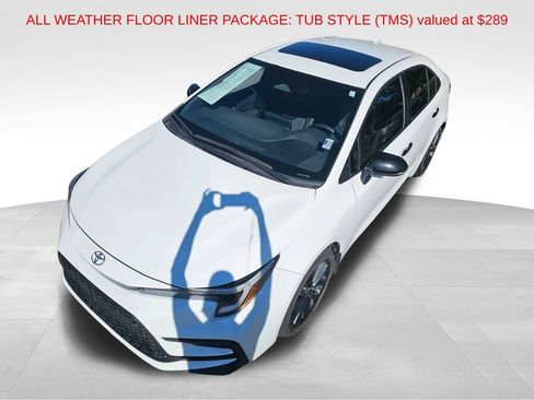 Used 2024 Toyota Corolla XSE FWD image 6
