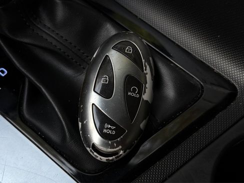 Used 2024 Hyundai Elantra SEL FWD image 35