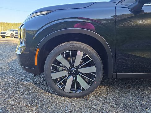 New 2025 Mitsubishi Outlander SE image 8