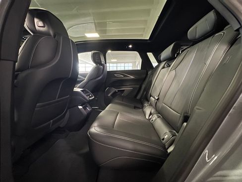 Used 2024 Cadillac Lyriq Luxury RWD image 17