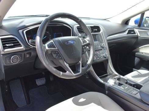 Used 2018 Ford Fusion S FWD image 3