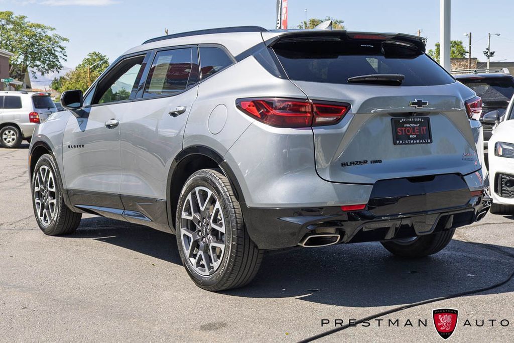 Used 2024 Chevrolet Blazer RS w/ Enhanced Convenience Package AWD/4WD image 19