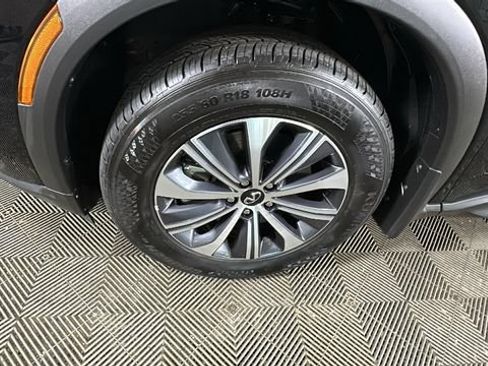 Used 2025 INFINITI QX60 Pure AWD/4WD image 9