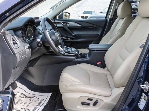 Used 2023 MAZDA CX-9 Touring image 17