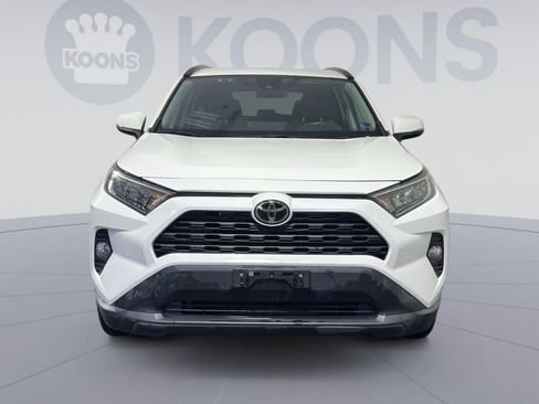 Used 2021 Toyota RAV4 XLE image 11