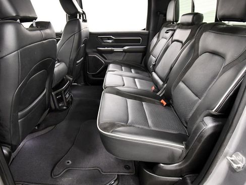 Used 2025 RAM 1500 Laramie image 15