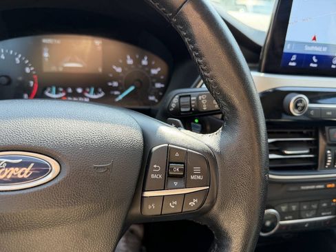 Used 2020 Ford Escape SEL AWD/4WD image 24