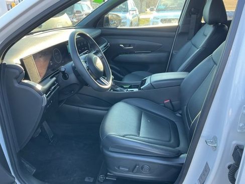 Certified 2025 Hyundai Santa Cruz SEL image 12