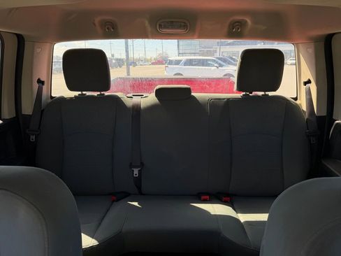 Used 2017 RAM 2500 Tradesman w/ Chrome Appearance Group image 24