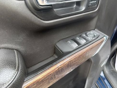Used 2021 GMC Sierra 1500 Denali AWD/4WD image 17