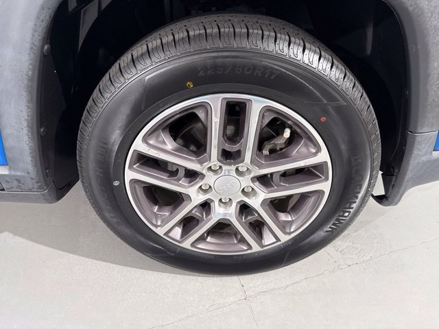 Used 2020 Jeep Compass Latitude FWD image 12