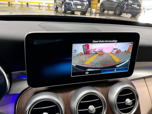 Used 2021 Mercedes-Benz C 300 4MATIC Sedan image 29