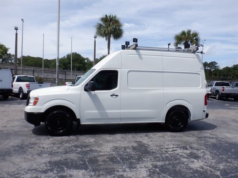 Used 2020 Nissan NV 2500 S RWD image 2