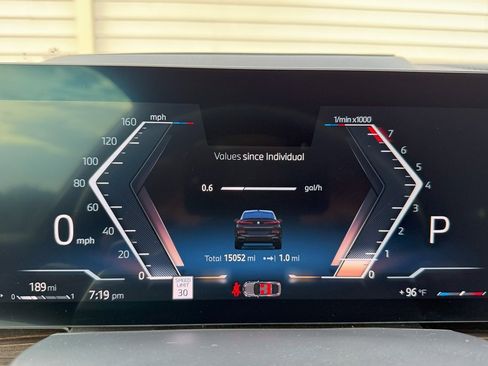 Used 2025 BMW X6 xDrive40i image 14